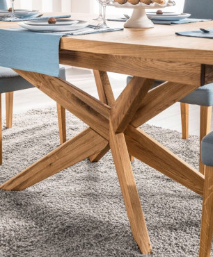 Solidny, drewniany stół z nogą ''pająk''