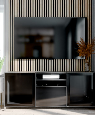 Salon z telewizorem zamontowanym na lamelu drewnianym