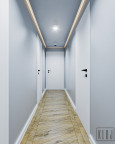 Wąski korytarz z drewnianą podłogą