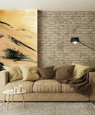 Salon w kolorach brązu z ręcznie malowanym obrazem na ścianie