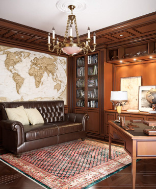 Duże biuro z kanapą i mapą świata