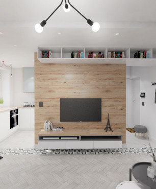 Salon ze ścianą z drewna i telewizorem