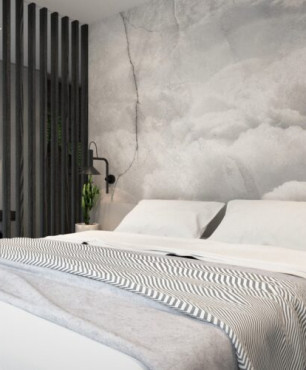 Sypialnia z tapetą w chmury